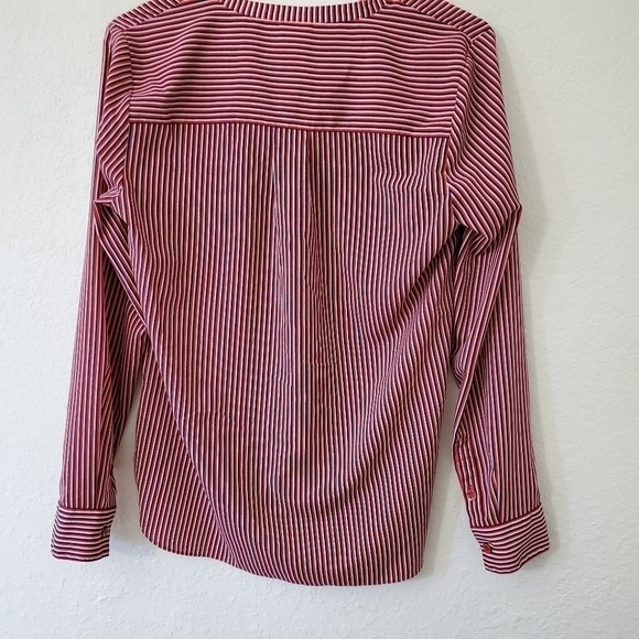 CAbi Blouse‎ Small Franklin Red Striped Top Pockets Lightweight Longsleeve - Picture 3 of 8